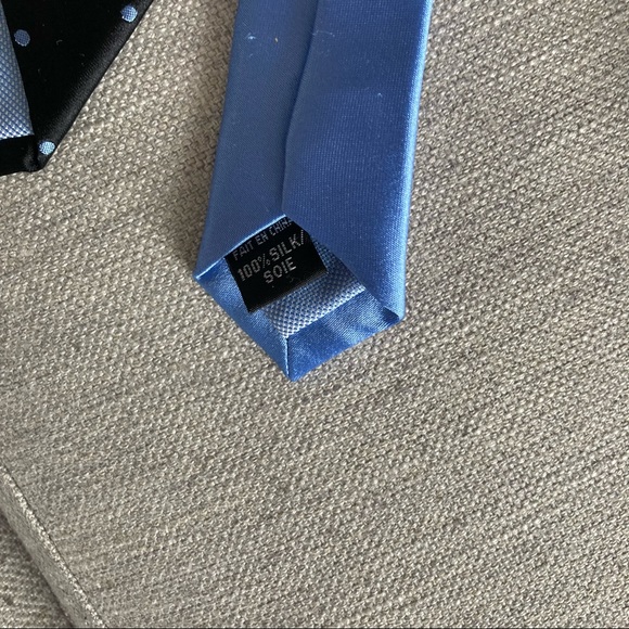 👔NWOT Tommy Hilfiger 100% Silk Polka Dot Tie 👔 - Picture 4 of 7